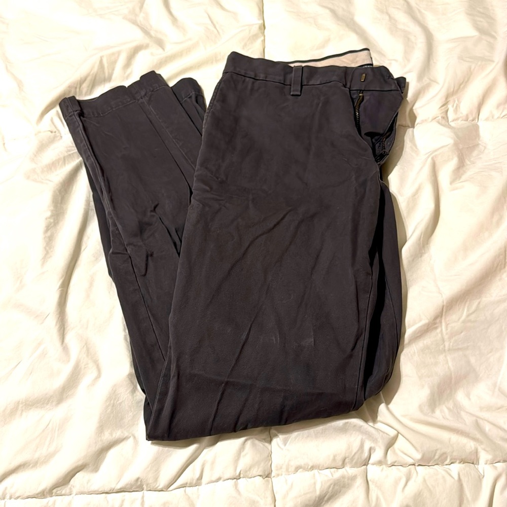 Banana Republic men’s charcoal chinos good condition